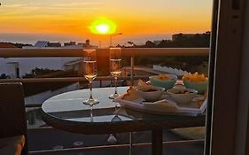Amazing Lodge By The Ocean - Fully Equipped!